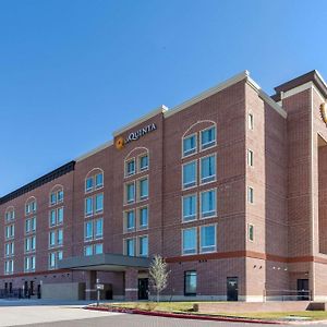 La Quinta Inn & Suites By Wyndham Dallas - Frisco Stadium